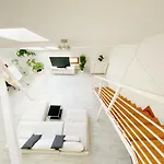 Loft With Rooftop And Free Parking In Garage شقة بودابست