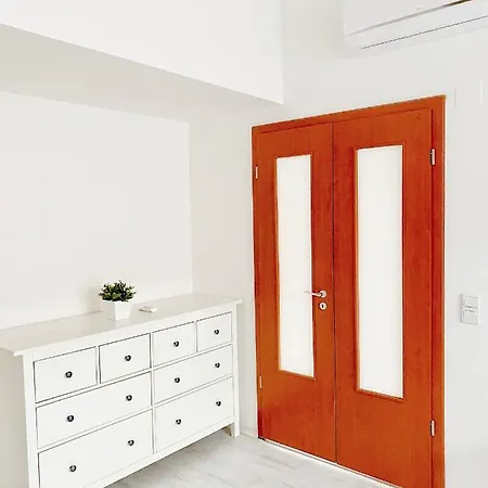 Loft With Rooftop And Free Parking In Garage Apartament Budapeszt
